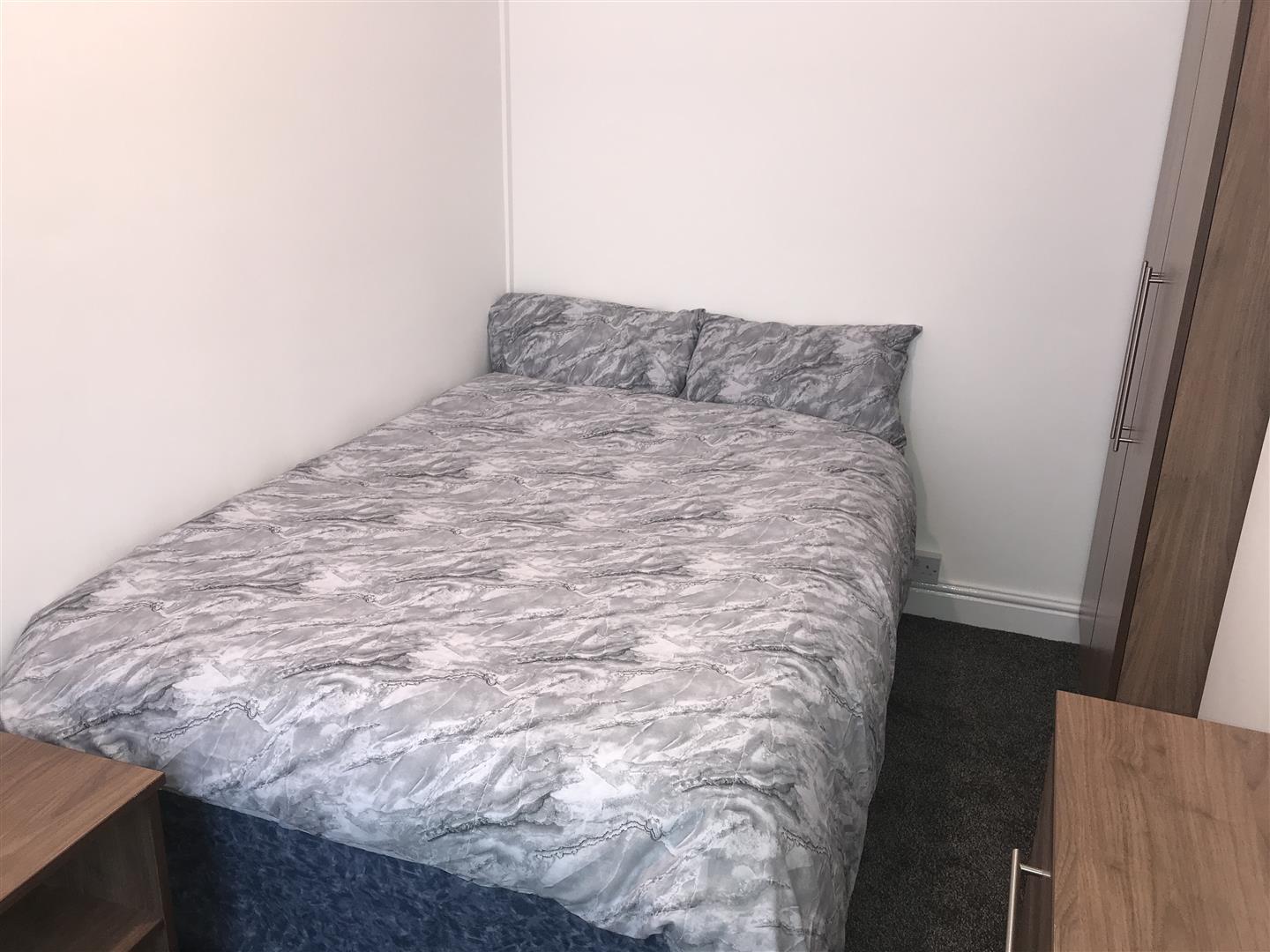 Room 2 15 Brooklyn TerraceKingston Upon Hull